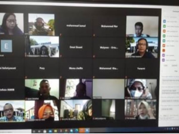 SMAN 3 Semarang gelar Zoom Meeting dengan Orangtua Siswa