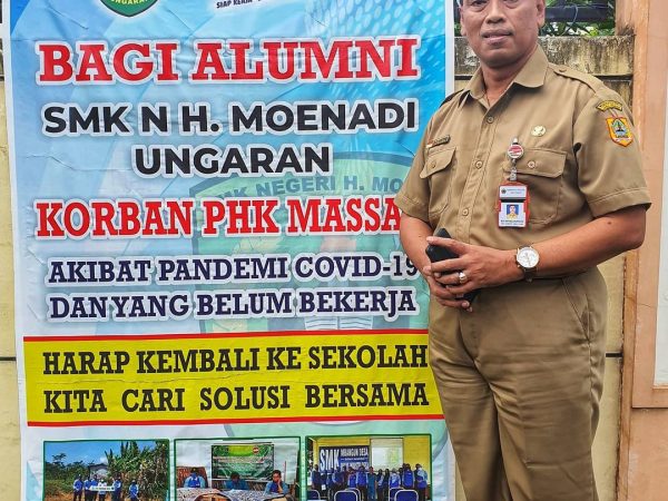 Kunjungan Ka Cabdin 01 ke SMKN H. Moenadi & SMAN 1 Ungaran Kunjungan Ka Cabdin 01 ke SMKN H. Moenadi & SMAN 1 Ungaran