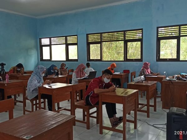 Lewat FIM Kompetensi Guru SMKN 1 Tuntang Makin Terasah Lewat FIM Kompetensi Guru SMKN 1 Tuntang Makin Terasah