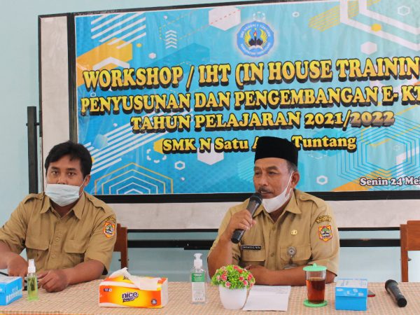Susun E-KTSP 2021/2022, SMKN 1 Tuntang Adakan IHT