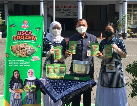 Siswa SMAN 3 Semarang Luncurkan Usca Frozen Siswa SMAN 3 Semarang Luncurkan Usca Frozen