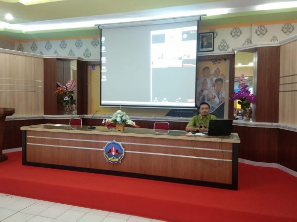 Overview Materi IHT KOS SMKN 4 Semarang dan Filosofi Pengajaran Ki Hajar Dewantara