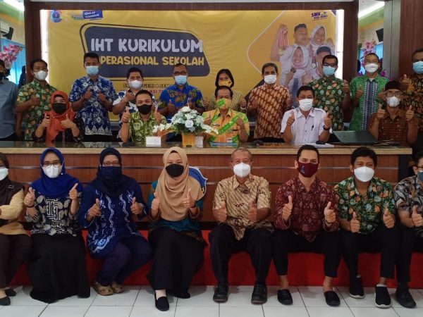 SMKN 4 Semarang Sukseskan Pembelajaran Paradigma Baru (PPB) sebagai SMK Pusat Keunggulan
