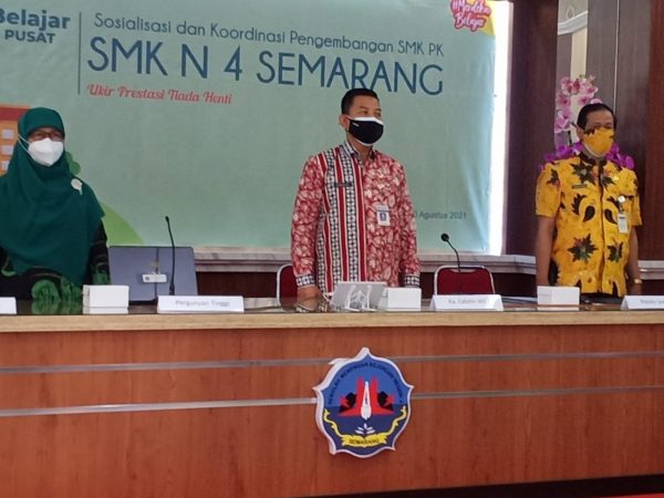 SMKN 4 Semarang “ Ukir Prestasi Tiada Henti” Adakan Sosialisasi dan Koordinasi Pengembangan Sekolah PK.