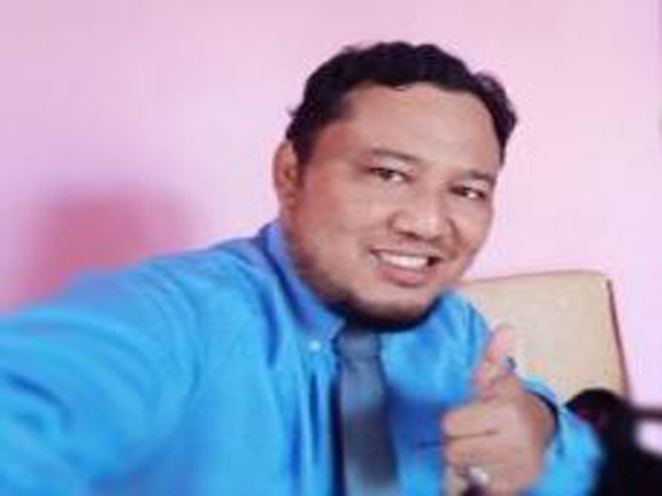 Think Before Posting And Think  Before Sharing Etika Dalam Media Sosial
