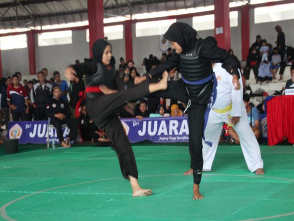SMKN 10 Juara Umum Kejuaraan Pencak Silat Pelajar Semarang