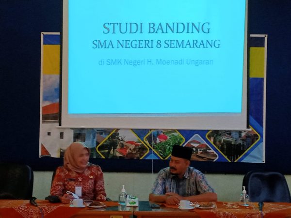 Kunjungan Tim Adiwiyata SMAN 8 Semarang