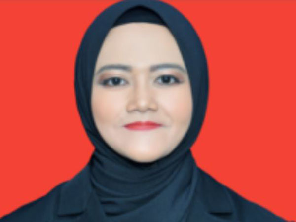 Pekikan Kemerdekaan Bung Tomo dalam Peringatan Hari Pahlawan SMK Negeri 10 Semarang Pekikan Kemerdekaan Bung Tomo dalam Peringatan Hari Pahlawan SMK Negeri 10 Semarang