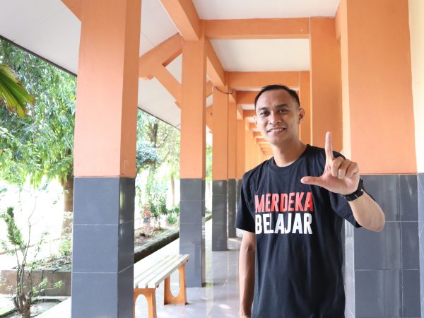 Belajar dan Bermain Secara Menyenangkan, Mengapa Tidak ?