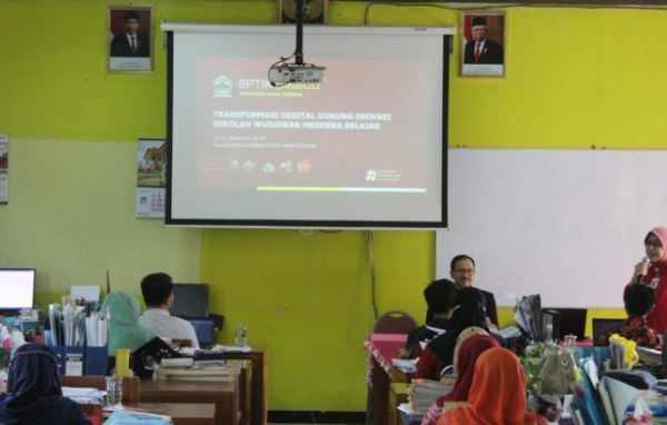 Sosialisasi Portal Jateng Pintar Oleh BPTIK Dikbud Provinsi Jawa Tengah Sosialisasi Portal Jateng Pintar Oleh BPTIK Dikbud Provinsi Jawa Tengah