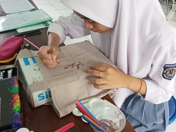 PEMBELAJARAN BERBASIS WIRAUSAHA