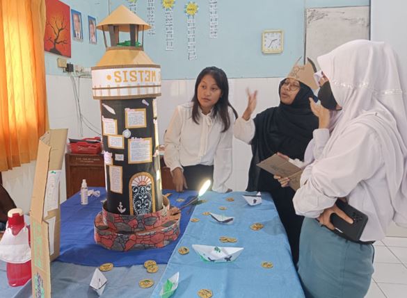 SMAN 16 Gunakan Window Shopping Bangkitkan Semangat Belajar Siswa