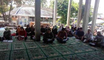 Istighosah untuk Kesuksesan Kelas XII SMKN 10 Semarang dalam SNBP