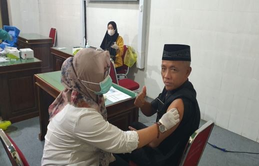 Kami Sudah Divaksin Booster 2! Vaksinasi Siswa, Guru & Karyawan SMAN 3 Semarang