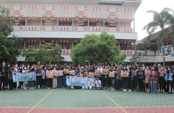 OSIS SMKN 6 Semarang Adakan “Ramadhan Berbagi” OSIS SMKN 6 Semarang Adakan “Ramadhan Berbagi”
