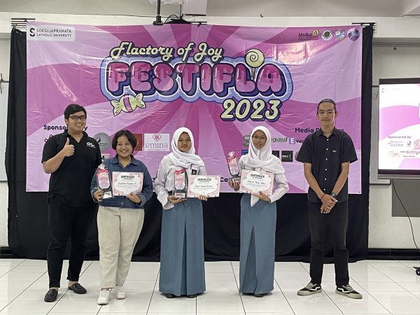 SMAN 4 Semarang Torehkan Prestasi di FestiFLA UNIKA
