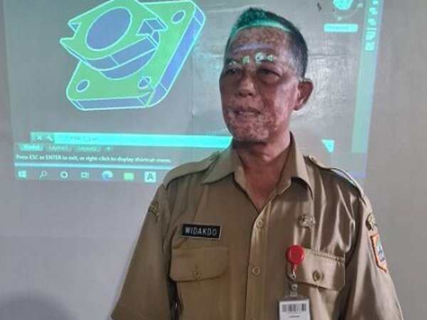 Pembelajaran Teknik Dasar Konstruksi Kapal Baja di SMKN 10 Semarang Pembelajaran Teknik Dasar Konstruksi Kapal Baja di SMKN 10 Semarang