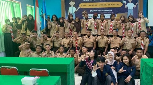 Poltekes Kemenkes Semarang Ajak Siswa-Siswi SMKN 10 Semarang Peduli Kesehatan Mental Melalui Sosialisasi
