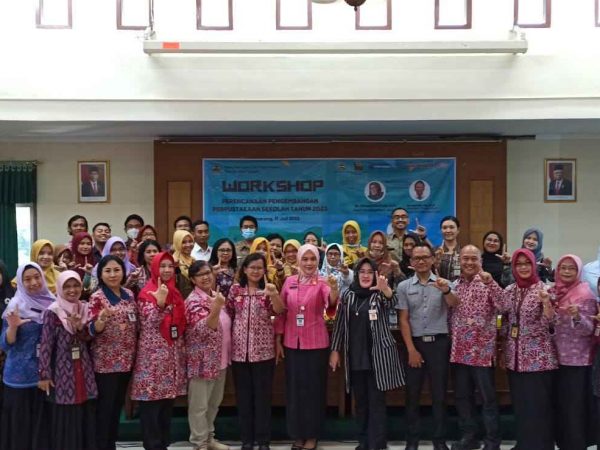 SMKN 10 Semarang Ikuti Workshop Perencanaan Pengembangan Perpustakaan Sekolah