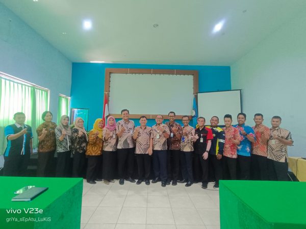 10 Guru PPPK Baru Bergabung dengan SMKN 10 Semarang Untuk Perkuat Tenaga Pengajar