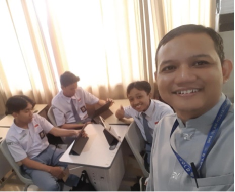 Serunya Membuat Gambar Pahlawan Berbicara Serunya Membuat Gambar Pahlawan Berbicara