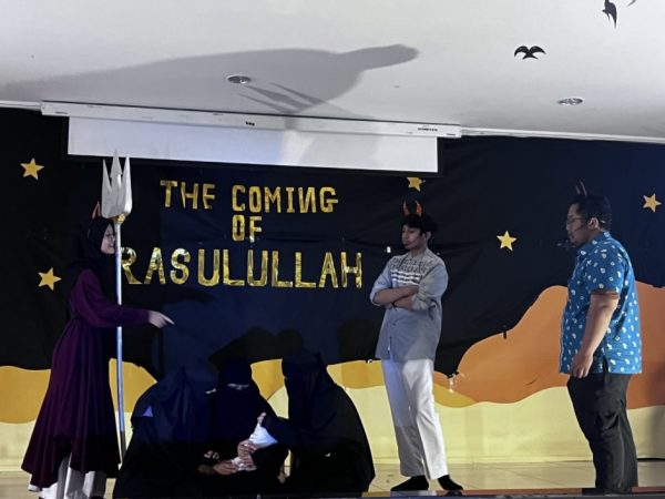 Tak Sekedar Peringati Maulid Nabi namun Teladani dan Terapkan! Tak Sekedar Peringati Maulid Nabi namun Teladani dan Terapkan!