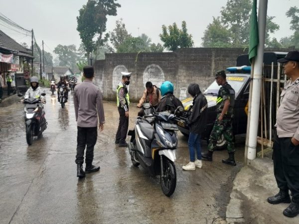 Aksi Nyata Penertiban Knalpot Tidak Sesuai Spesifikasi Teknis Aksi Nyata Penertiban Knalpot Tidak Sesuai Spesifikasi Teknis