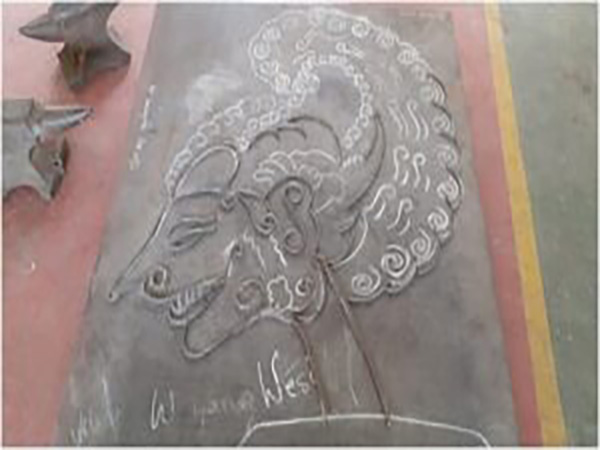 Menyulap Besi Beton Menjadi Karya Seni “Wayang Wesi”