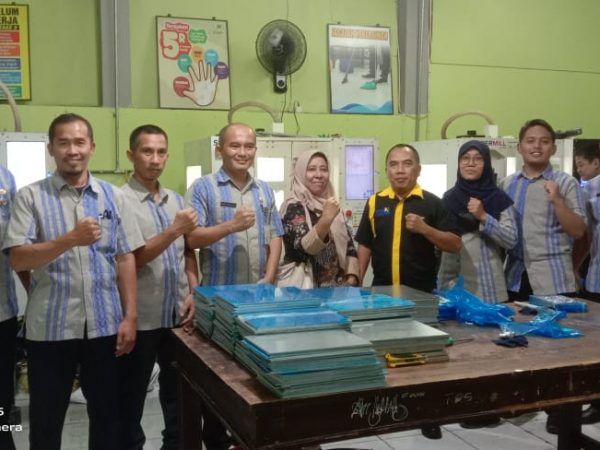 SMK N 1 Kaliwungu Kunjungi SMK Saraswati Salatiga untuk Studi Banding Teaching Factory SMK N 1 Kaliwungu Kunjungi SMK Saraswati Salatiga untuk Studi Banding Teaching Factory