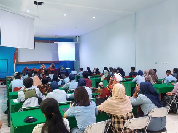 Sukses SMKN 10 Semarang Antar Siswa Berprestasi ke PTN dengan Biaya Minimal