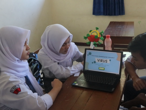 Meriahnya PEBI SI EMO-MEKAR Dalam Pembelajaran Biologi Virus