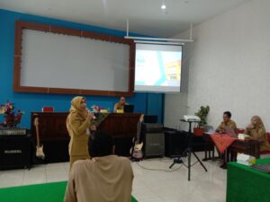 SMKN 10 Semarang Hadirkan Guru Penggerak untuk Berbagi Inspirasi Praktik Baik Pembelajaran